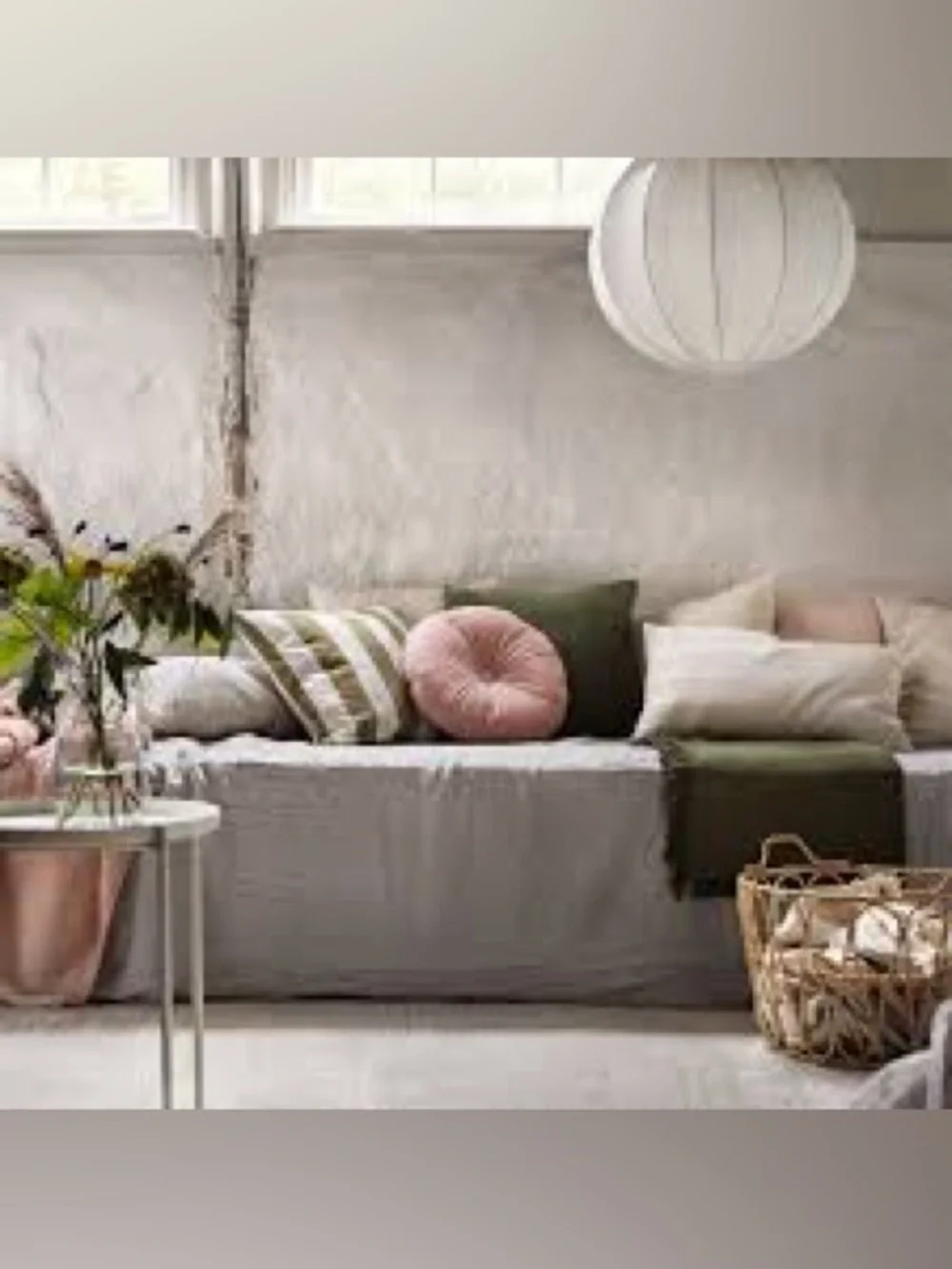 2/ KRANSBORRE Light Pink Velvet Round Plush Accent Throw Pillow Cushion 16